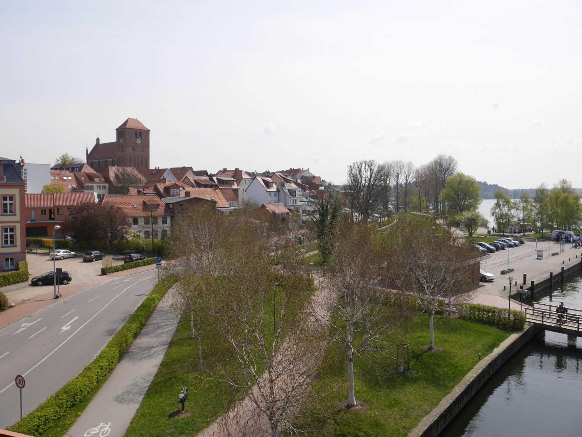 Kietzspeicher App 21 Waren  Bagian luar foto